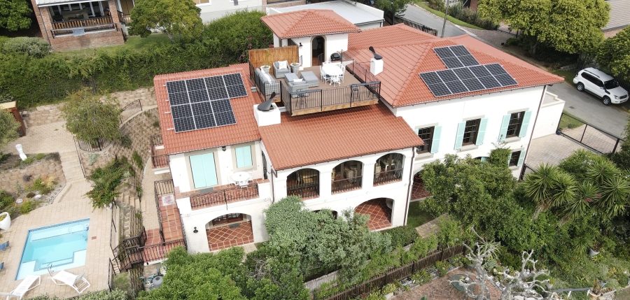 6 Bedroom Property for Sale in Kingfisher Creek Western Cape